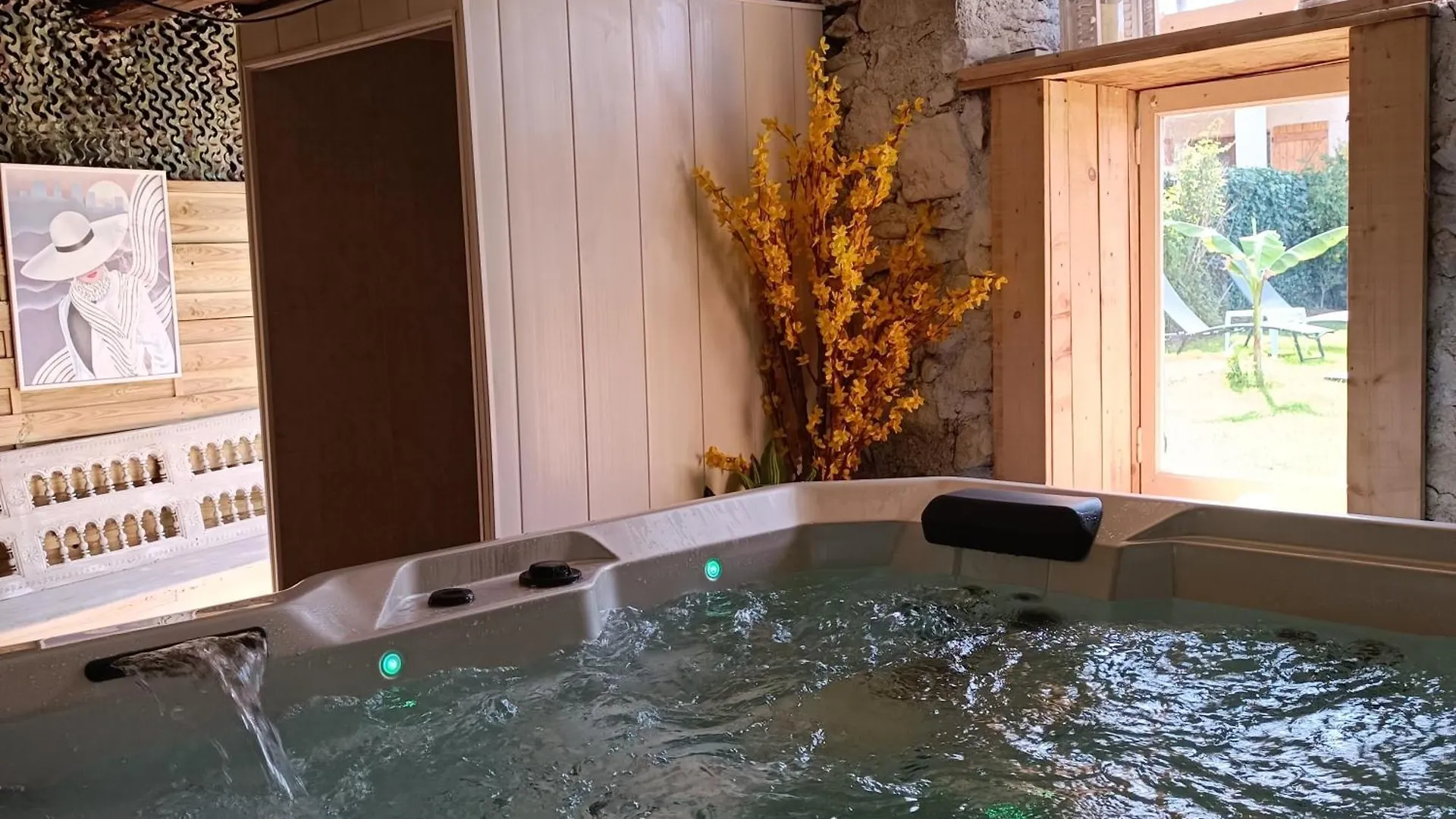 Baladous Bed & Breakfast Montgaillard-de-Salies 0*,  France